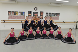 Heather Rees and Lisa Maria Johannsen-Sawamura with the very first National Dance candidates in Japan at the Lisa Maria Ballet Arts School