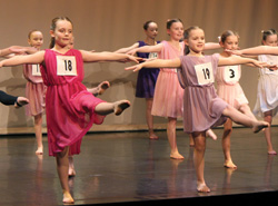 Ruby-Ginner-Leg-Raising