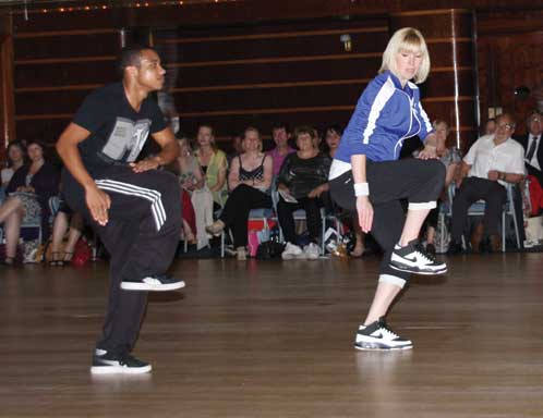 Samantha-Vale-in-action