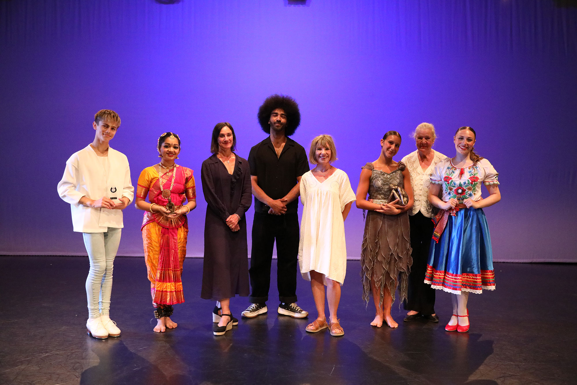 Photo of winners, commends and adjudicators 