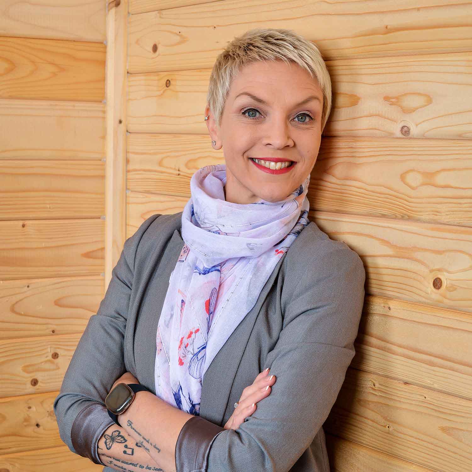 Kim Rogers headshot
