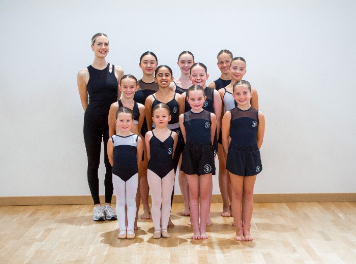Sarah Royle and students